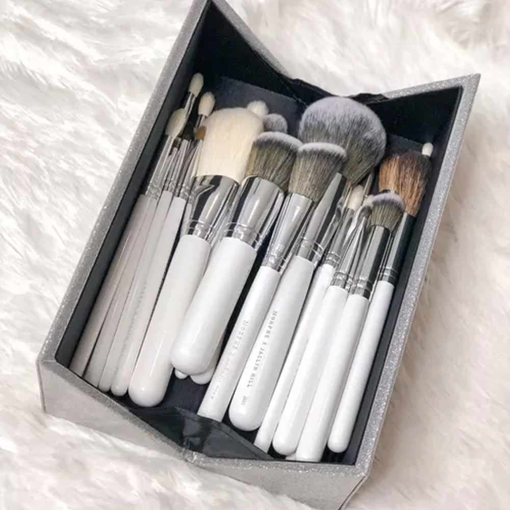 Brochas de jaclyn hill new arrivals