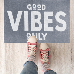 Tapete Capacho Antiderrapante Good Vibes Only Trends 0,40 X 0,77cm - loja online