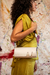 Bolsa cilindrica off white - comprar online