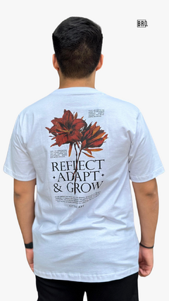 T-SHIRT OVER MELTY REFLECT, ADAPT AND GROW BRANCA - comprar online