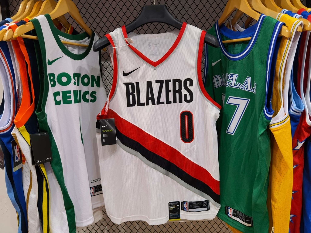 Damian lillard sleeved jersey sale