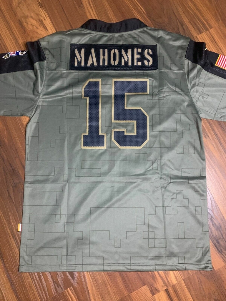 Mahomes salute sale to service jersey