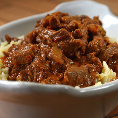 GOULASH (280 gr aprox.)