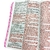 biblia-sagrada-edicao-de-promessas-letra-grande-com-harpa-e-palavras-de-jesus-em-vermelho-joao-ferreira-de-almeida-revista-e-corrigida-pink-editora-king-cross-detalhe-interno-sku-43795