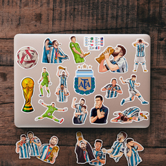 Leo Messi Abrazando al Dibu - tienda online