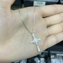 Pingente Crucifixo Medalha (3cmX1,8cm) (PRATA 925) - comprar online