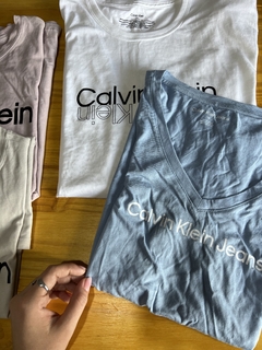 Remera Calvin K. MUJER