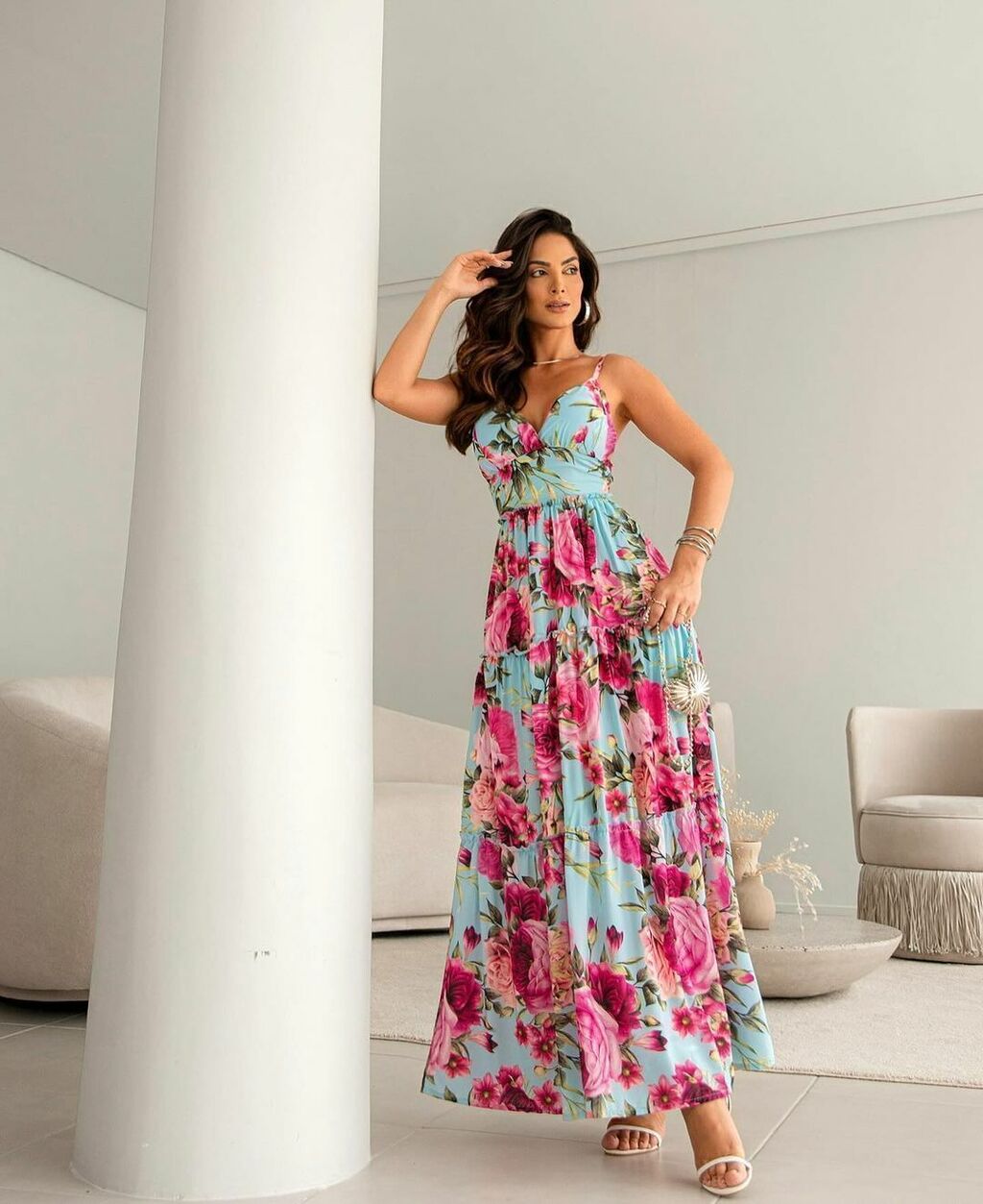 Vestido mídi longo 2025