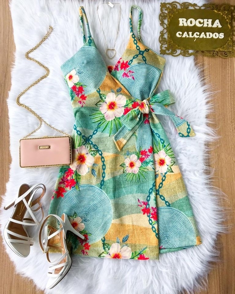 Vestido transpassado hotsell de alcinha