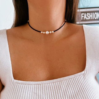 Choker Preta com pérola Leticia