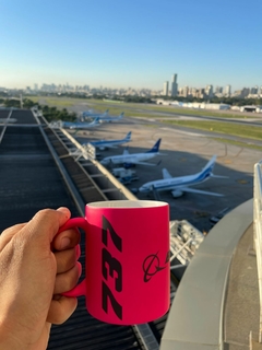 TAZA LOGO 737 ROSA