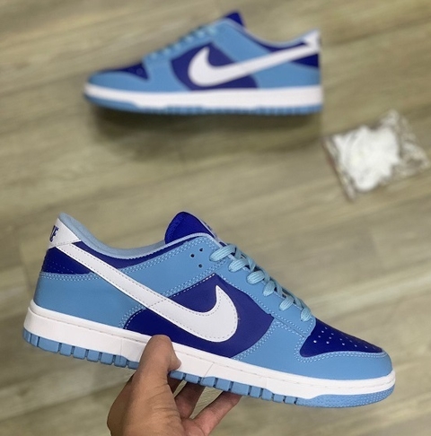 Nike azul claro best sale