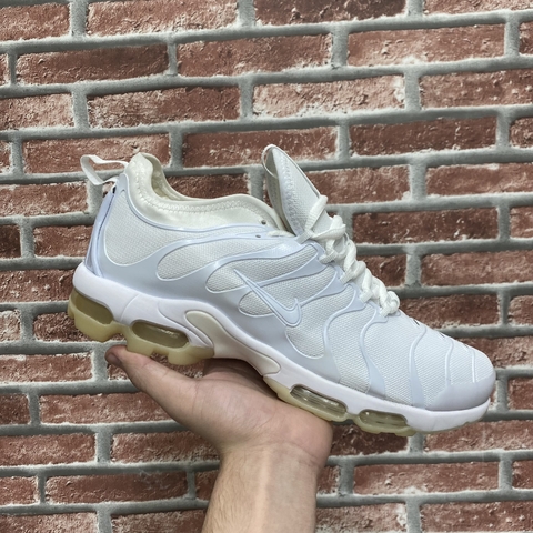 Cream air max plus best sale
