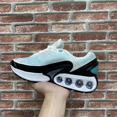 Air Max DN “Aqua Blue” na internet