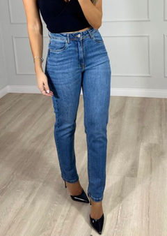 calça jeans mom com lycra - Boutiquekarinarasga