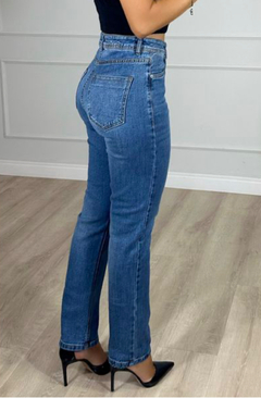 calça jeans mom com lycra - loja online