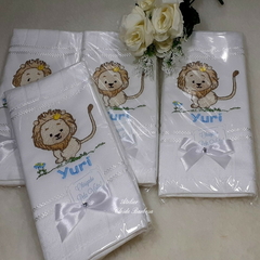 comprar-lembrança-de-nascimento-toalha-bordada-personalizada