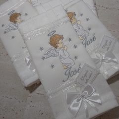 comprar-lembrança-de-nascimento-toalha-bordada-personalizada