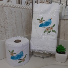 comprar-toalha-de-lavabo-bordada-porta-papel-higiênico