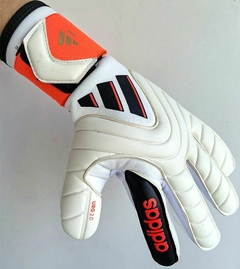 luva-de-goleiro-adidas-copa-gl-pro