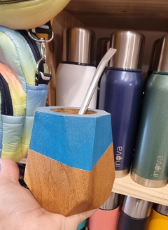 Mate de madera pintado