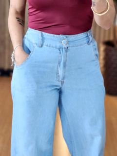 Calça Pantalona Em Jeans Levinho - comprar online