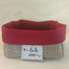 Cesta Dia dos Namorados - Eu te Amo - Linho Vermelho - Cesta de Presentes - Tag Personalizada - Juta & Tecido