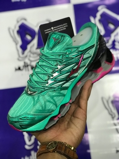 Mizuno verde e rosa 2025