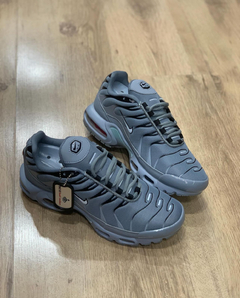 Tênis Nike tn air max plus - importado - comprar online