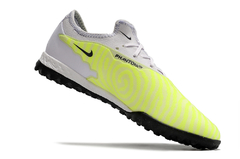 Chuteira Nike Phantom GX Pro TF - comprar online