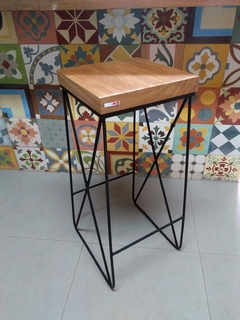 Banqueta X GARAPEIRA- 70x34 Cm - BANQX7034PTOGAR