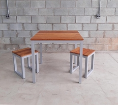 MESA RIPADA + 2 BANCOS 80X80CM - CINZA + JATOBA - MRPD2B8080CINJTB na internet