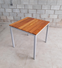 MESA RIPADA 80X80CM - CINZA + JATOBA - MRPD8080CINJTB - comprar online