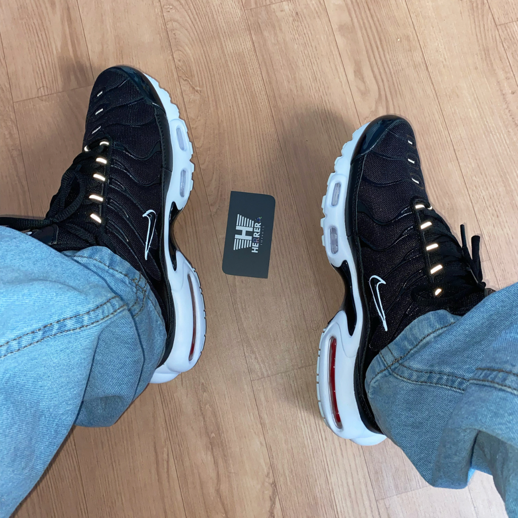 Nike Air Max TN Plus Preto e Branco