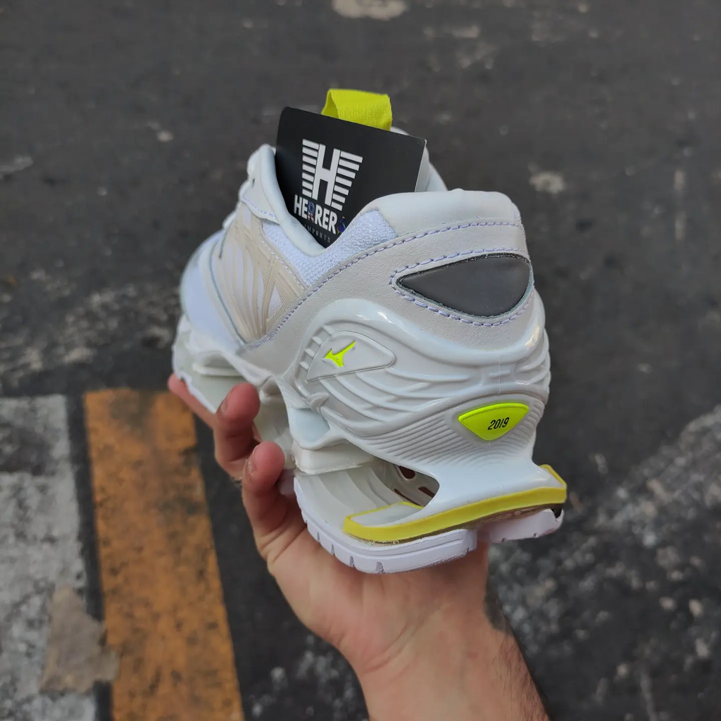 Tenis mizuno 2019 2025