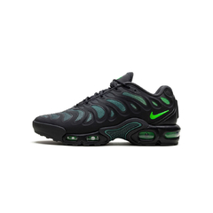 Air Max Plus Drift "Black Volt"