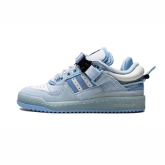 FORUM BUCKLE LOW - BAD BUNNY "BLUE TINT"