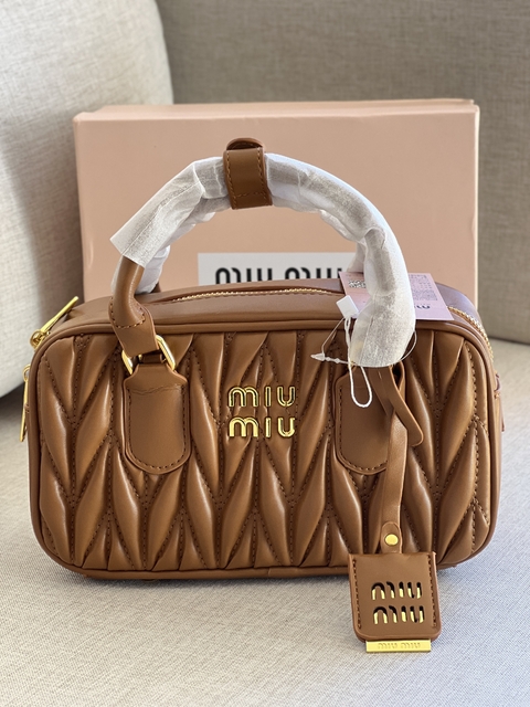 Miu miu carteras deals