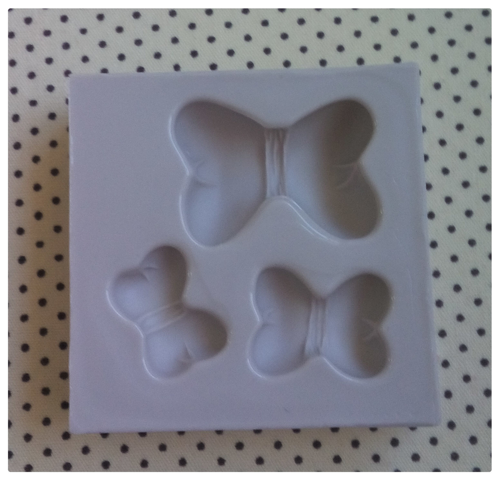 Molde de silicone 3 laços fofos 585