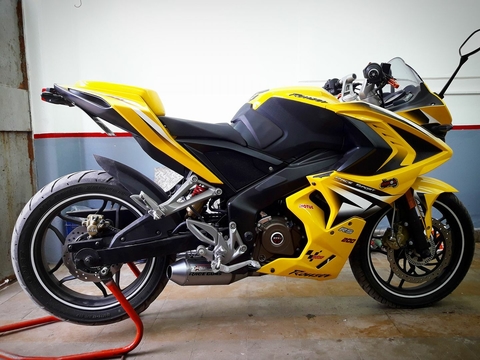 Rouser sale 200 rs