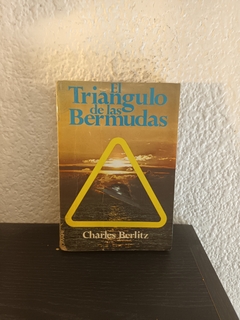 El triángulo de las bermudas (usado, tapa con cinta, detalles de mala apertura) - Charles Berlitz