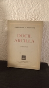 Dócil Arcilla Sonetos (usado, nombre anterior dueño) - Anacarsis L. Acevedo