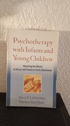 Psychotherapy with infants and young children (usado, dedicatoria, pequeño detalle en contratapa) - Lieberman