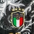 Camisa-da-Itália-Edição-Versace-2023-Preta-com-detalhes-branco-e-dourado-Puma-Masculina