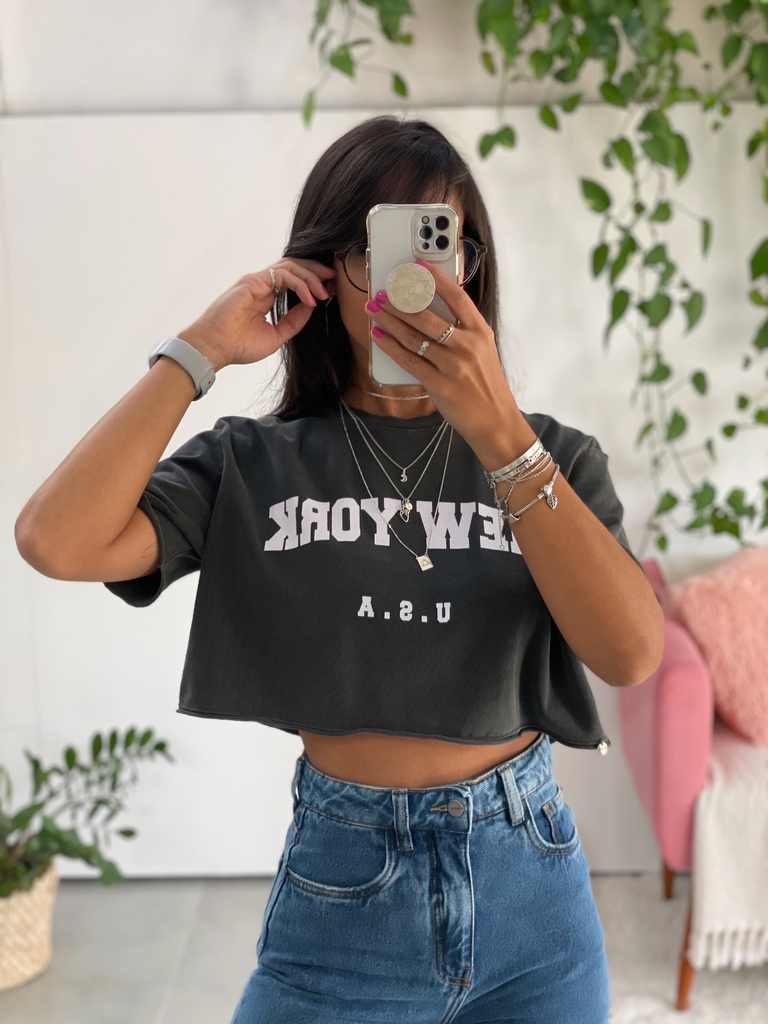 T-shirt Cropped New York Grey - Comprar em Trinity