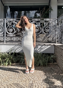 VESTIDO MIDI FENDA LATERAL OFF WHITE