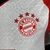 camisa-Bayern de Munique-titular-player-jogador-branca-manga vermelha-temporada-2023-2024-patrocínio-adidas-gola redonda-punhos brancos-escudo-logo-Deutsche Telekom-Allianz-três listras-detalhes vermelhos-inscrição-Rot & Weiß ein Leben lang-Mia San Mia-nu