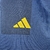 Camisa-masculina-Boca-Juniors-titular-temporada-2023-2024-patrocínio-Adidas-gráficos-inovação-tradicional-faixa-amarelo-escudo. 