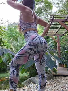 CONJUNTO MARBLE ROSE LEGGING INSIDE EMPINA BUMBUM E TOP TELA EXCLUSIVO - MB Musa Fitness