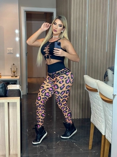 CONJUNTO LEGGING ONÇA EFEITO AREADO ECROPPED COLMÉIA NO BUSTO EXCLUSIVO